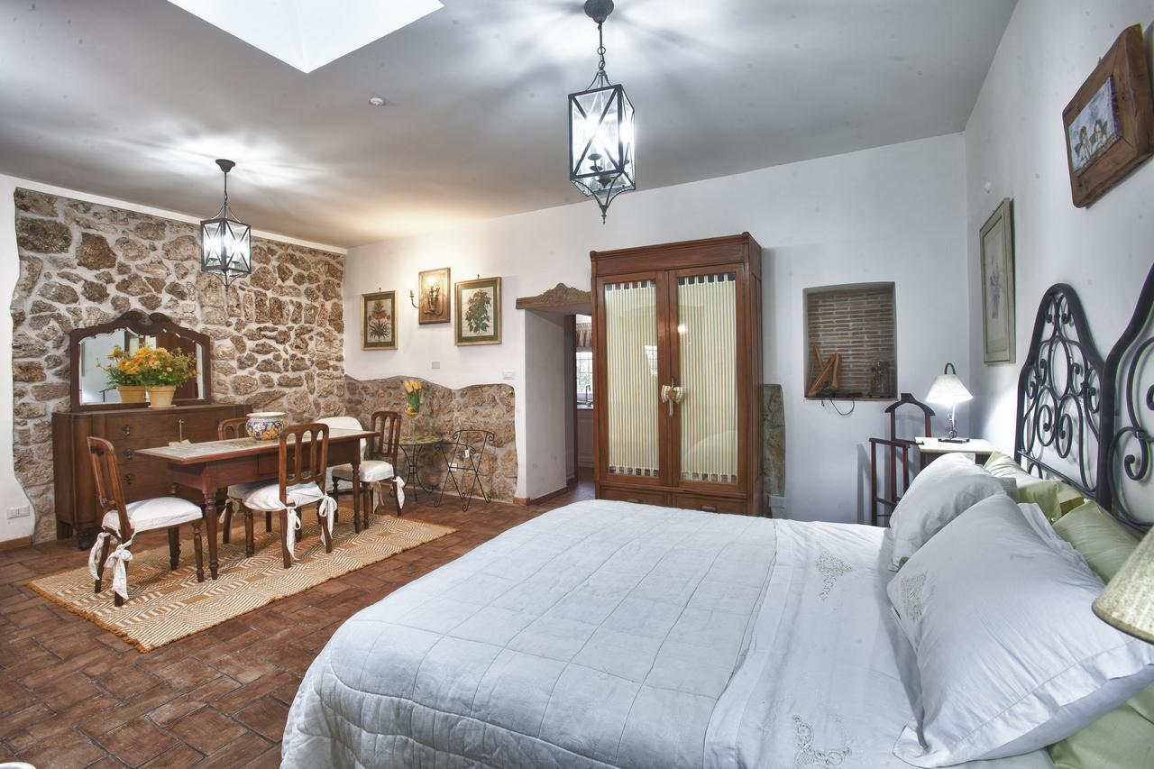 Antico Casale Spezia Pelagalli Aquino Extérieur photo