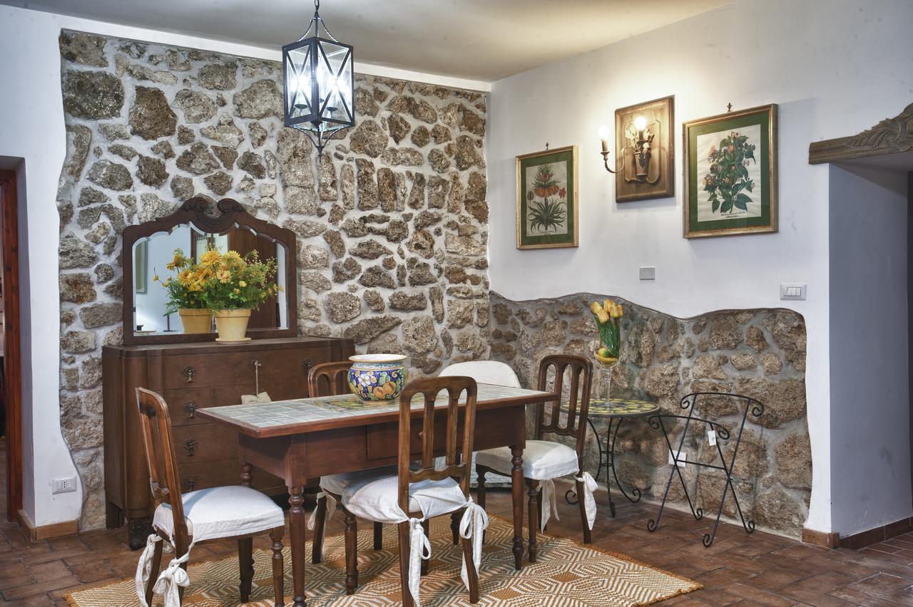 Antico Casale Spezia Pelagalli Aquino Extérieur photo