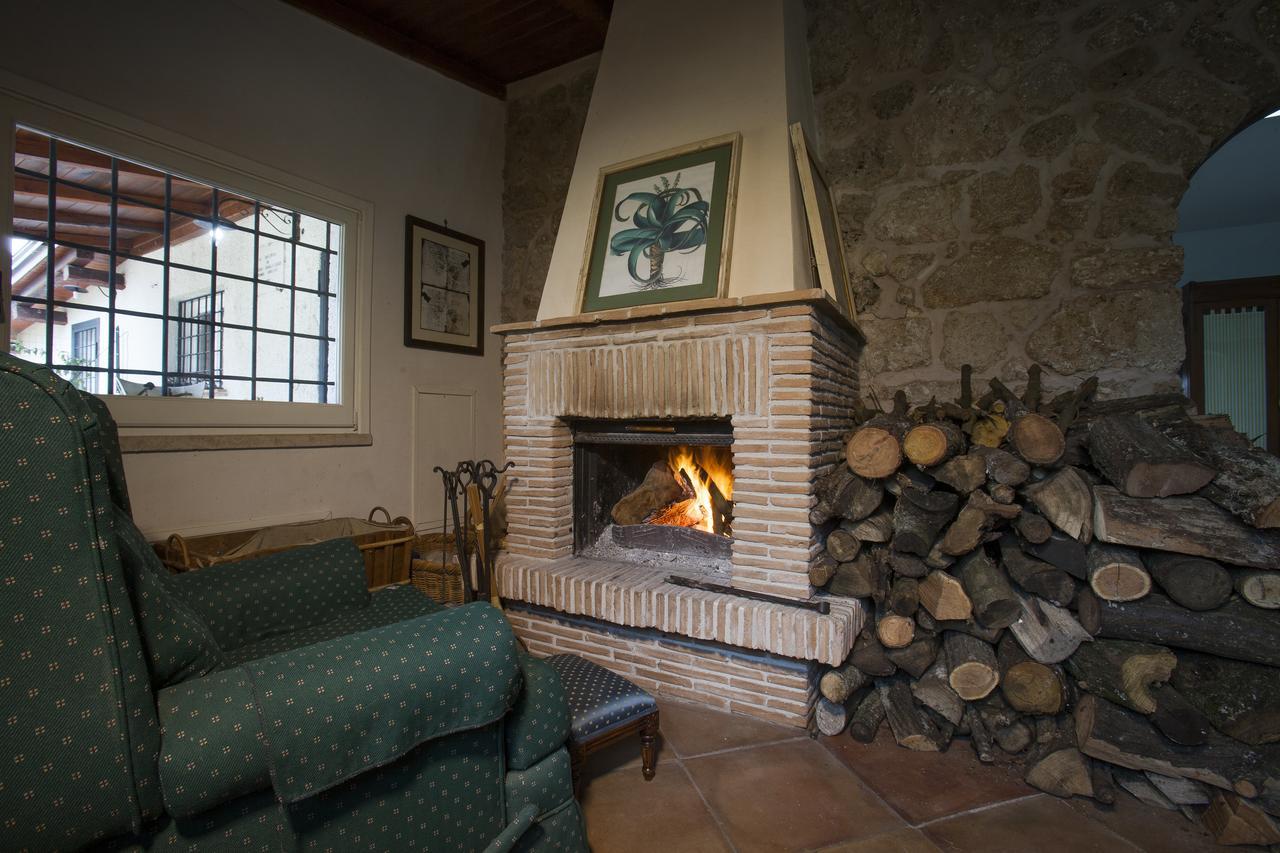 Antico Casale Spezia Pelagalli Aquino Extérieur photo